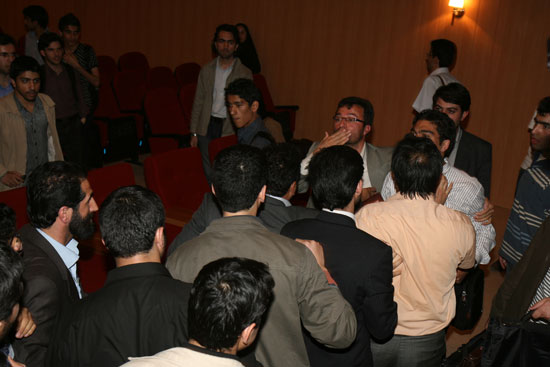جلسات نقد دانشگاه آزاد در دانشگاه امیرکبیر