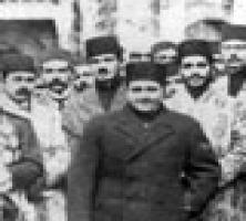 مــرد مـرمــوز تـاریخ معــاصـــر