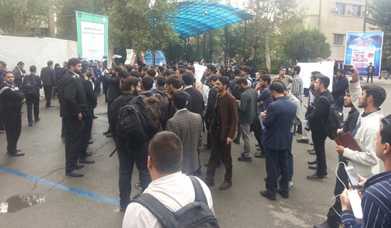 از مهمانان گزینشی تا استقبال اعتراضی دانشجویان از روحانی +فیلم و عکس