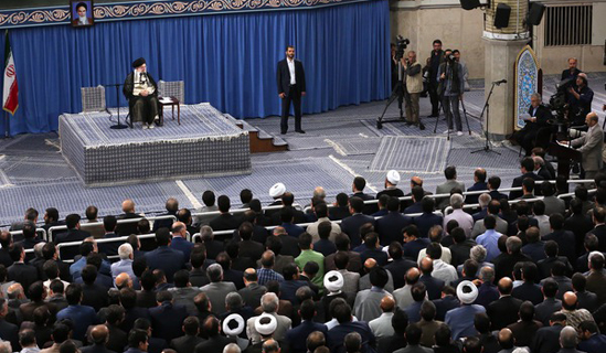 روز هسته‌ای حسینیه امام خمینی(ره) و نمادی از امکان تحقق آزاداندیشی استادان دانشگاهی  