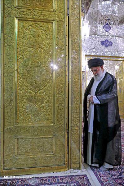 غبارروبی مضجع مطهر حضرت امام رضا(ع)