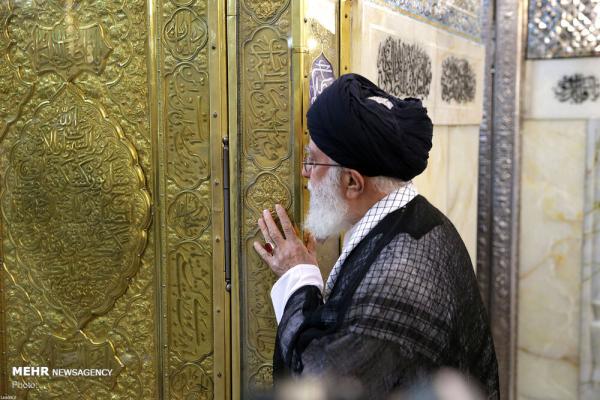 غبارروبی مضجع مطهر حضرت امام رضا(ع)