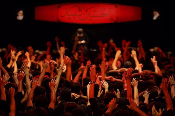 مراسم عزاداری شب هشتم محرم؛ هیئت رایه العباس (ع)