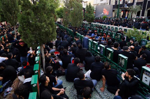 مراسم عزاداری شب هشتم محرم؛ هیئت رایه العباس (ع)