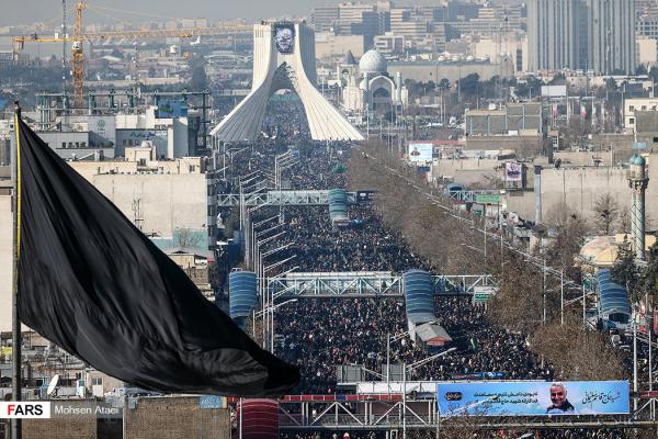 ۳۰ عکس منتخب هوایی از تشییع میلیونی سردار سلیمانی در تهران