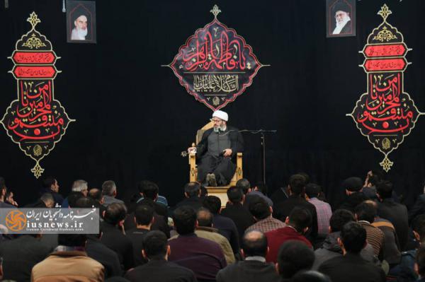 برگزاری مراسم عزا در مسجد دانشگاه شریف +عکس