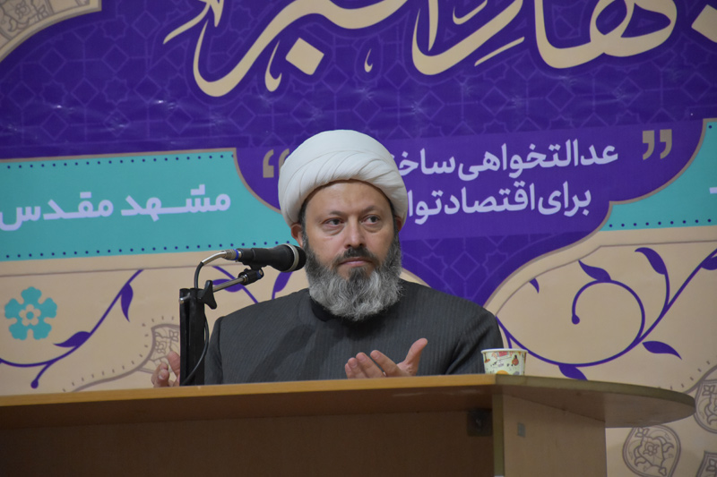 انسان‌سازی در بستر جنگ رخ می‌دهد/ اگر امیدوار به آینده نظام نباشید نمی‌توانید کار کنید