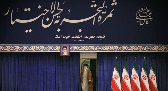 دیوار نوشته تامل برانگیز حسینیه امام خمینی(ره)