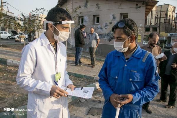 تصاویر:: توزیع ماسک رایگان توسط دانشجویان جهادی در تبریز