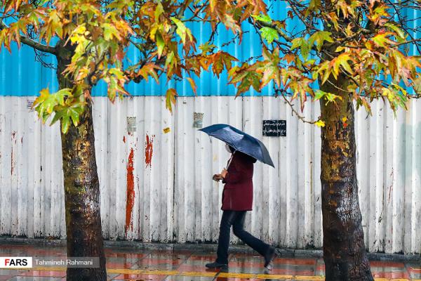 تصاویر:: بازگشت رنگ‌ها به تهران با باران پاییزی