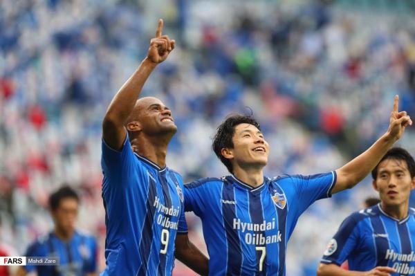 گزارش تصویری از نیمه اول پرسپولیس و اولسان 