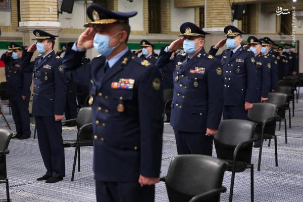 تصاویر دیدار فرماندهان نیروی هوایی ارتش با رهبرانقلاب
