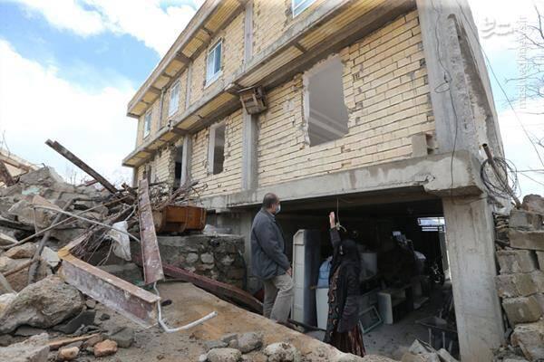 نمایندگان مجلس در میان زلزله زدگان سی سخت