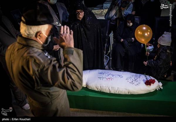 تصاویر| وداع با پیکر شهید خلبان بیرجند بیک‌محمدی در معراج شهدا