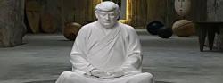 ببینید| مجسمه بودای ترامپ!
