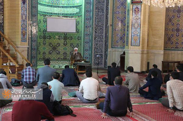 تصاویر| سومین جلسه «تدبر در قرآن» با سخنرانی حجت الاسلام محمدیان