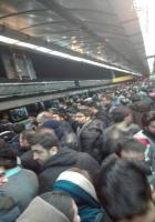 فیلم|  ازدحام بیش از حد مسافران در ایستگاه مترو