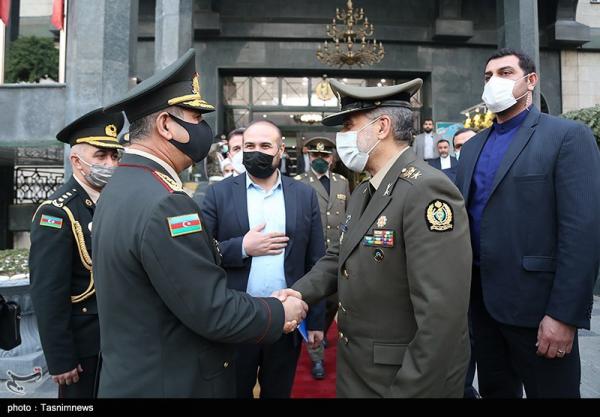دیدار وزرای دفاع جمهوری آذربایجان و ایران
