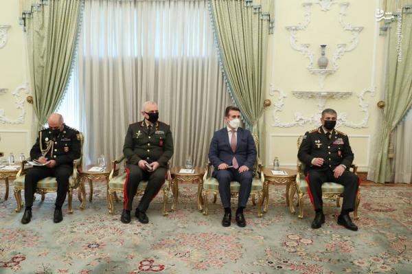 تصاویر| دیدار رئیسی با وزیر دفاع آذربایجان