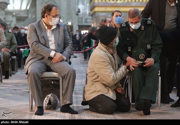 تصاویر| گرامیداشت روز ۱۲ بهمن در حرم امام خمینی(ره)
