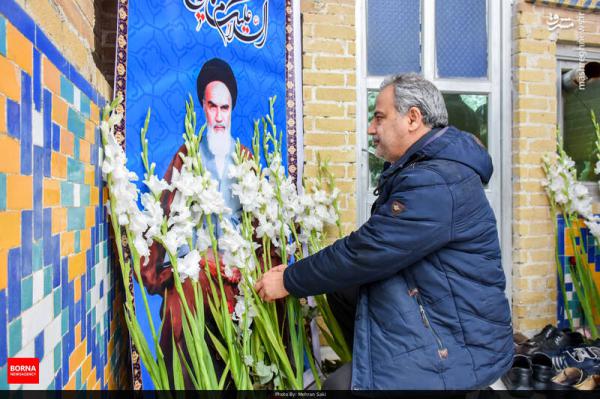 تصاویر| گلباران حجره طلبگی امام خمینی(ره)