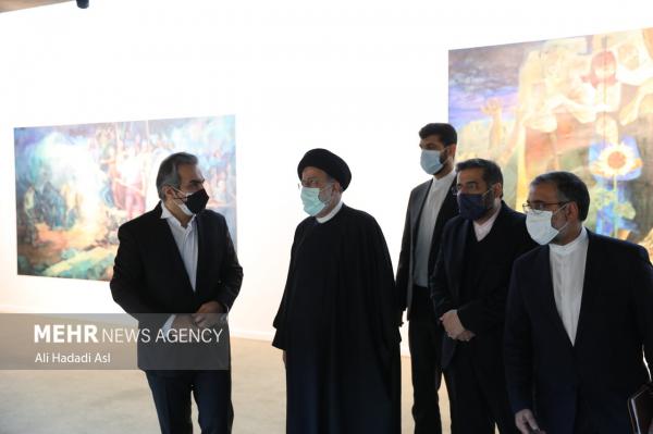 تصاویر| دیدار رئیسی با هنرمندان هنرهای تجسمی ایران