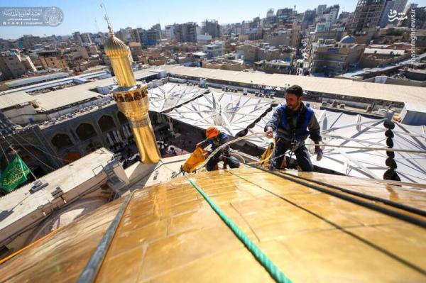 تصاویر| غبارروبی حرم حضرت علی(ع)