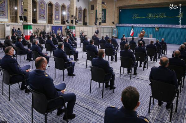 تصاویر| دیدار کارکنان نیروی هوایی با فرمانده کل قوا