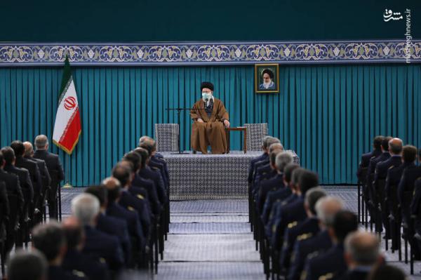 تصاویر| دیدار کارکنان نیروی هوایی با فرمانده کل قوا