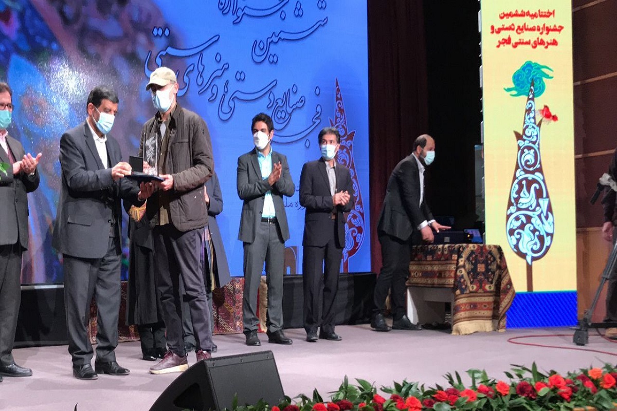 وزیر میراث فرهنگی از کارگردان «موقعیت مهدی» تجلیل کرد