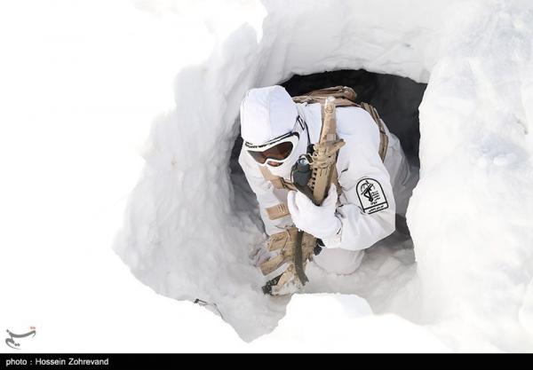 تصاویر| تمرین رزم در برف نیرو ویژه صابرین