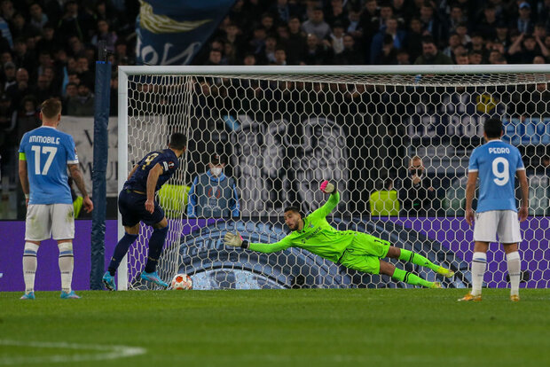 شب عجیب طارمی با پورتو