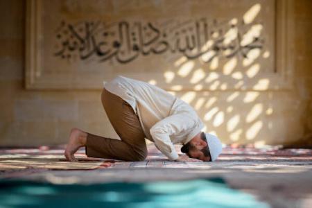 نماز خواندن به سبک خارجی ها
