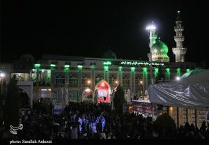 تصاویر| سومین شب از لیالی قدر در جوار مرقد شهید سلیمانی