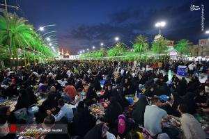 تصاویر| ضیافت افطار در بین الحرمین