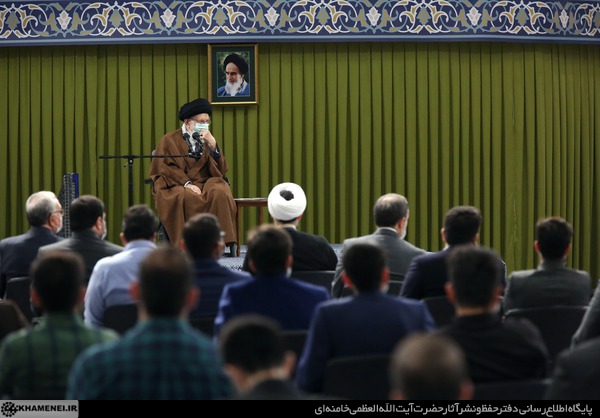 مسئولیت کنونی را پله‌ای برای مسئولیت بالاتر قرار ندهید/ آیت‌الله مصباح در مسائل فکری، مرجع بود