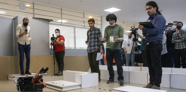 معرفی و تقدیر از برگزیدگان مسابقات ربوکاپ آزاد ایران