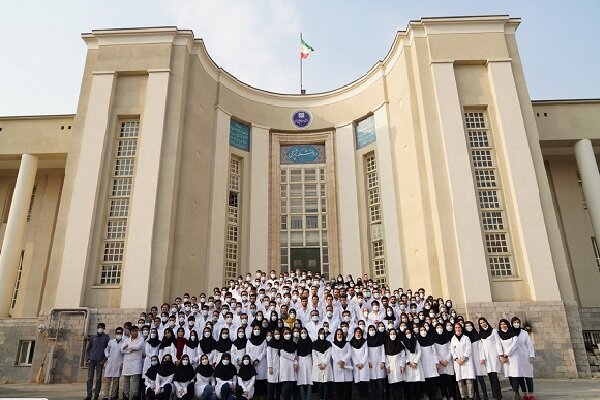 هفته آموزش دانشگاه علوم پزشکی تهران به صورت حضوری و مجازی برگزار می‌شود