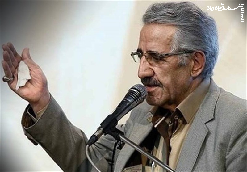 واکنش آریا عظیمی‌نژاد به خبر فوت محمد کریمخانی