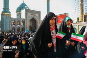 تصاویر| پیاده‌روی خانوادگی حرم تا حرم در تهران