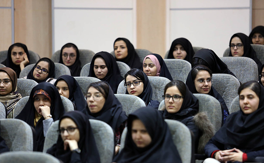 دختران اتحادیه‌های دانشجویی، شمعی رو به خاموشی