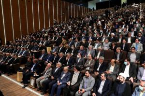 تصاویر| آیین تجلیل از استادان و دانشجویان نمونه با حضور رئیسی