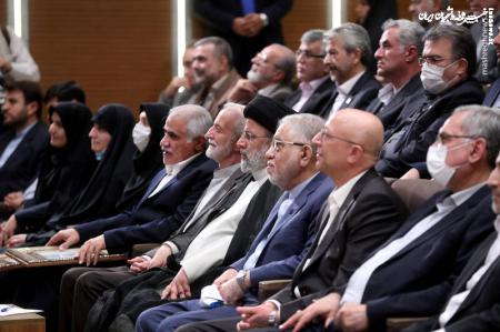 تصاویر| آیین تجلیل از استادان و دانشجویان نمونه با حضور رئیسی