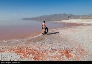 تصاویر| وضعیت قرمز دریاچه ارومیه