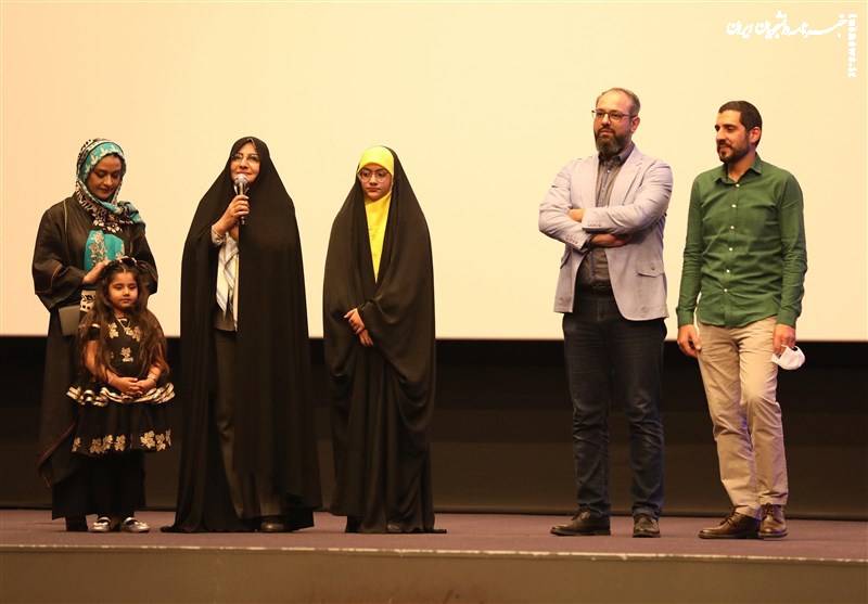 نامه سرگشاده آرمیتا رضایی‌نژاد به سفرای کشورهای اروپایی، «هناس» را ببینید