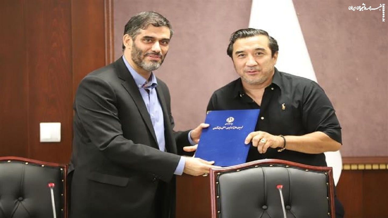 خداداد عزیزی عضو ستاد هماهنگی جام جهانی ۲۰۲۲ قطر شد