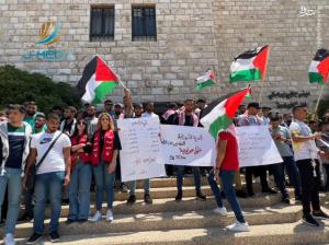 تجمع دانشجویان در محکومیت تجاوز نظامی اسرائیل