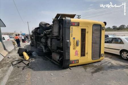 واژگونی اتوبوس در محور شهریار