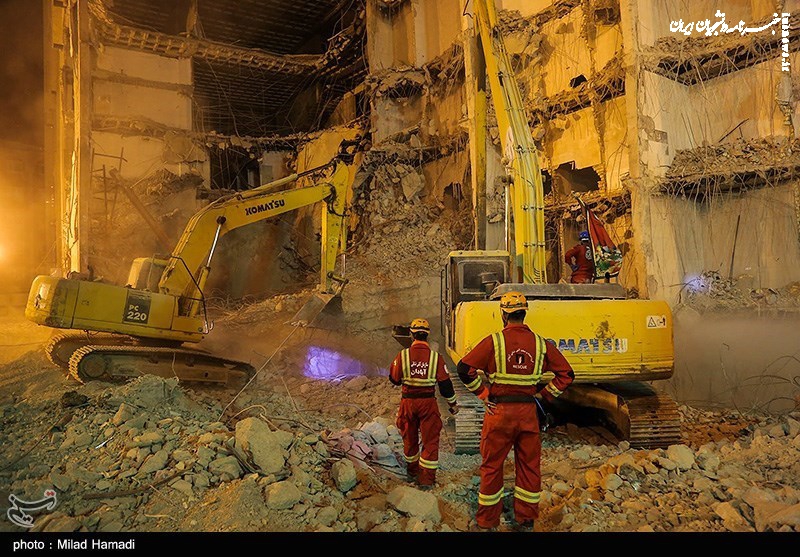 تمام سازه متروپل تخریب می‌شود