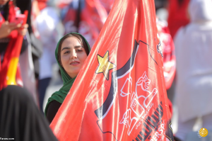 عکس|  اولین حضور دختران پرسپولیسی در ورزشگاه آزادی